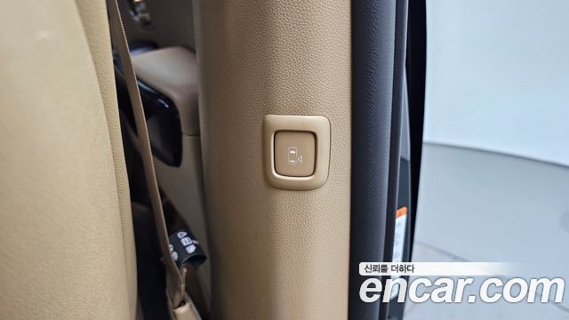 Kia Canival 2019 — photo 27