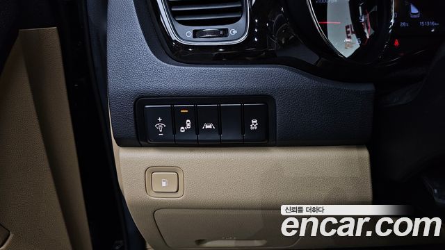 Kia Canival 2019 — photo 28