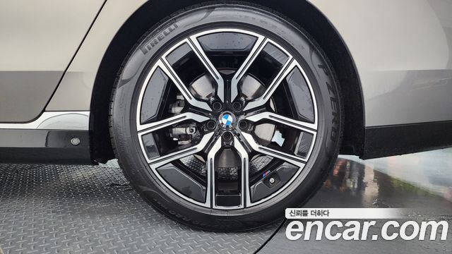 BMW 7-Series 2025 — photo 7