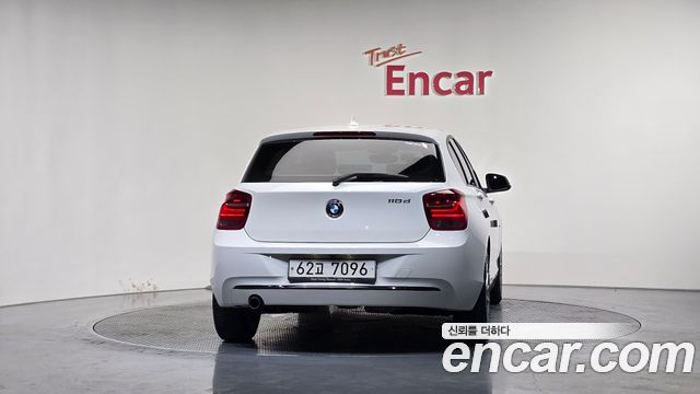BMW 1-Series 2015 — photo 4