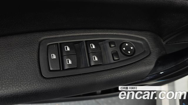 BMW 1-Series 2015 — photo 26