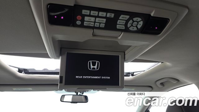 Honda Odyssey 2016 — photo 19