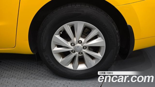 Kia Canival 2017 — photo 7