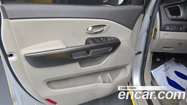 Kia Canival 2017 — photo 14