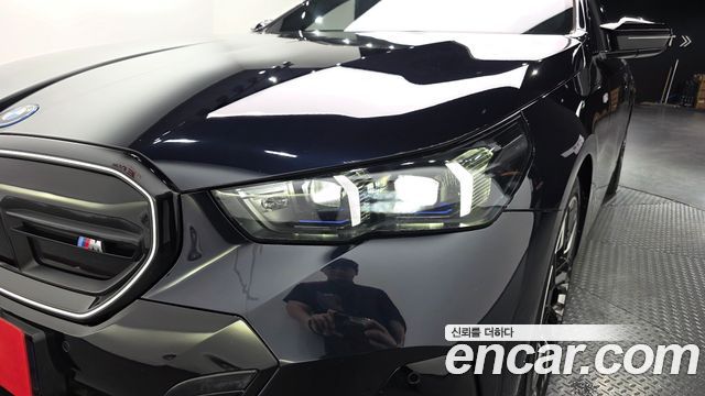 BMW i5 2024 — photo 8