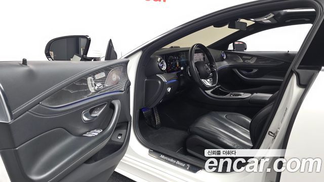 Mercedes-Benz CLS-Class 2023 — photo 10