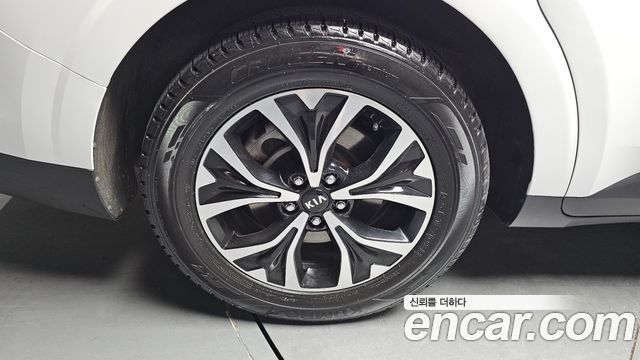 Kia Canival 2021 — photo 5