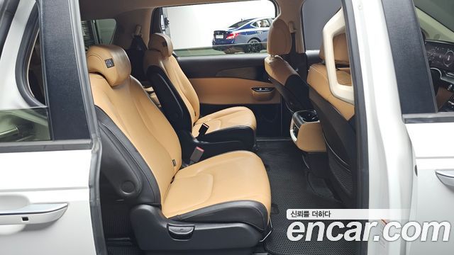 Kia Canival 2021 — photo 13