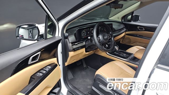 Kia Canival 2021 — photo 18