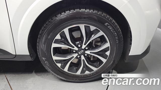 Kia Canival 2021 — photo 7