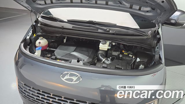 Hyundai Staria 2023 — photo 6