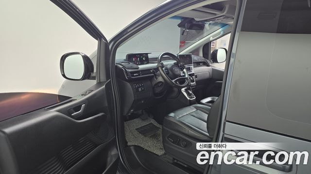 Hyundai Staria 2023 — photo 13