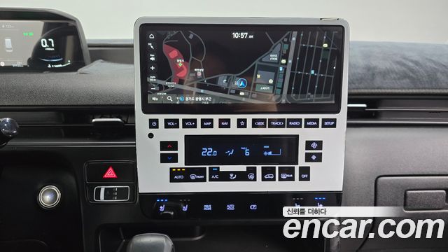 Hyundai Staria 2023 — photo 26