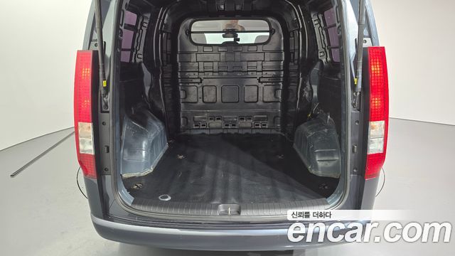 Hyundai Staria 2023 — photo 30