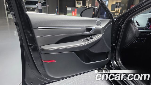 Hyundai Sonata 2022 — photo 14