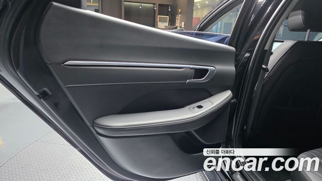 Hyundai Sonata 2022 — photo 15