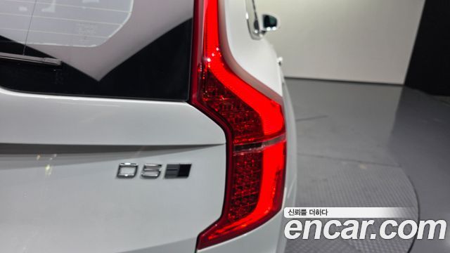 Volvo XC90 2017 — photo 9