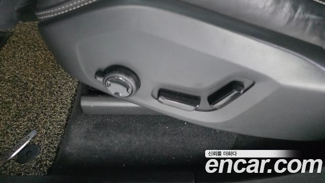 Volvo XC90 2017 — photo 34