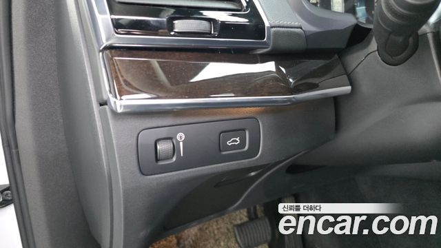 Volvo XC90 2017 — photo 38