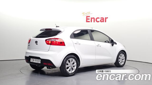 Kia pride 2014 — photo 2
