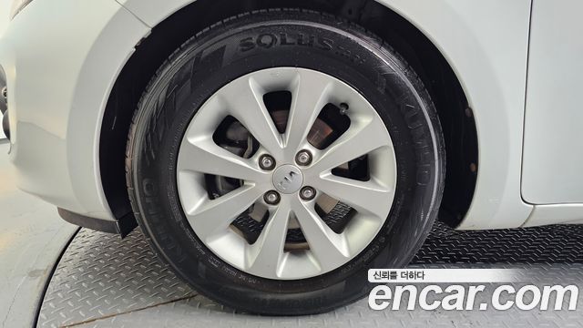 Kia pride 2014 — photo 5