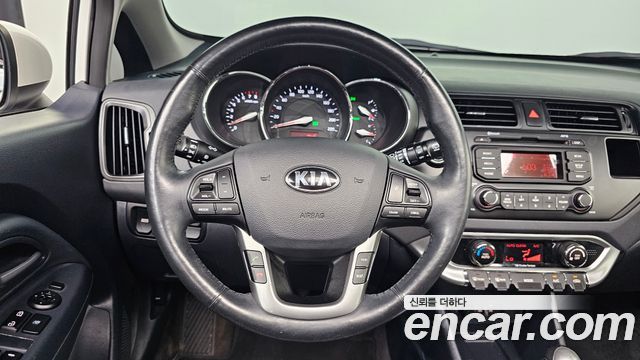 Kia pride 2014 — photo 22