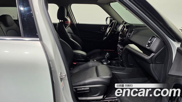 Mini Countryman 2022 — photo 17