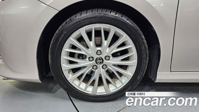 Toyota Camry 2019 — photo 5