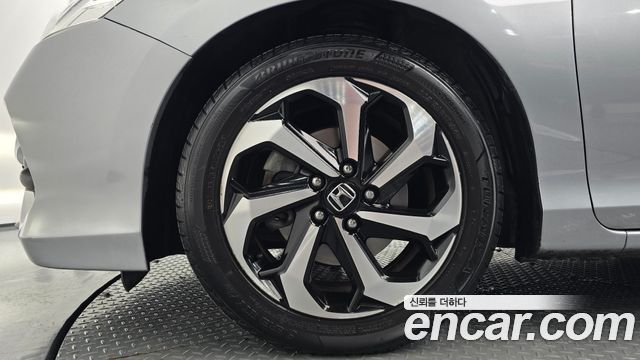 Honda Accord 2017 — photo 5