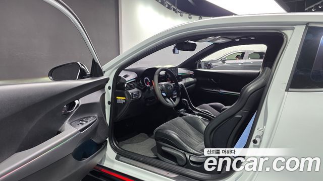 Hyundai Veloster 2021 — photo 10