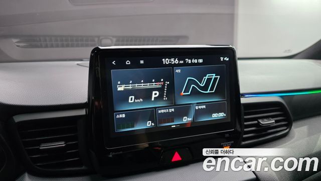 Hyundai Veloster 2021 — photo 17