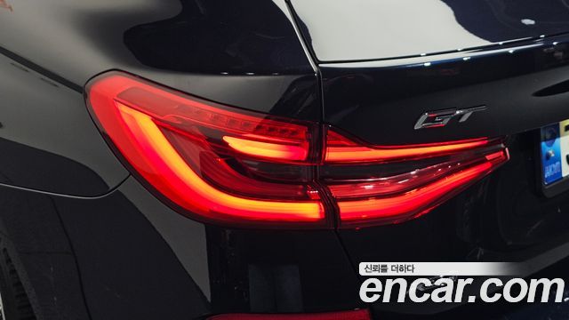 BMW Gran Turismo 2022 — photo 9
