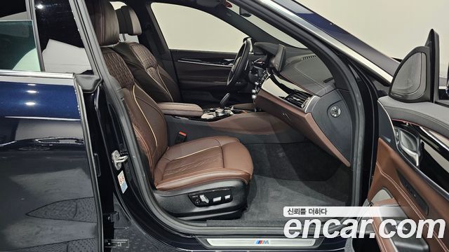 BMW Gran Turismo 2022 — photo 16