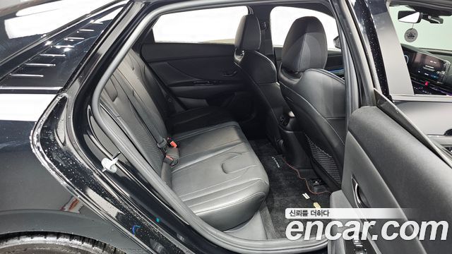 Hyundai AVANTE 2023 — photo 11