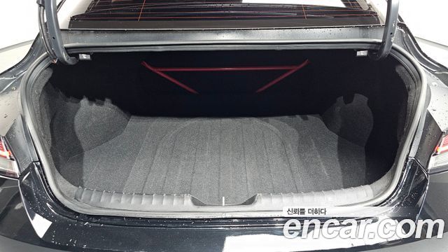 Hyundai AVANTE 2023 — photo 18