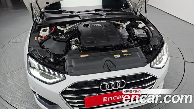 Audi A4 2021 — photo 6