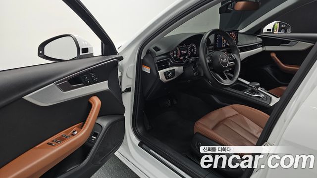 Audi A4 2021 — photo 11