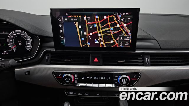 Audi A4 2021 — photo 14