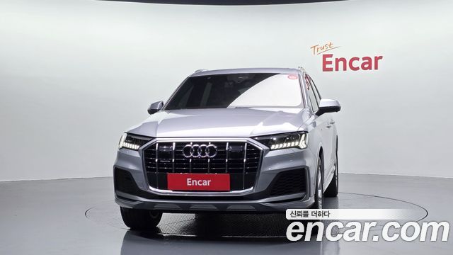 Audi Q7 2021 — photo 3