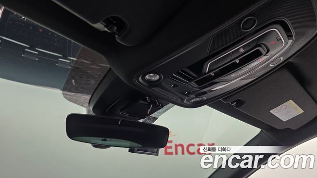 Audi Q7 2021 — photo 31