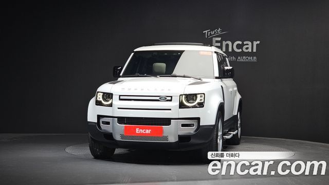 Land Rover Defender 2023 — photo 3