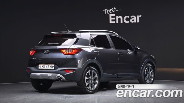 Kia Stonic 2018 — photo 2