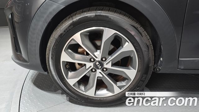 Kia Stonic 2018 — photo 5