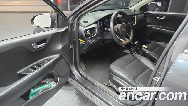 Kia Stonic 2018 — photo 13