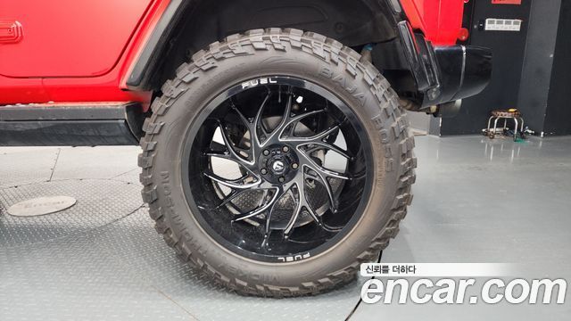 Jeep Wrangler 2021 — photo 7