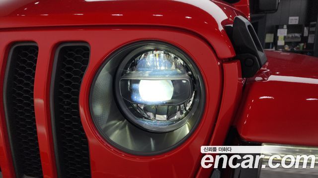 Jeep Wrangler 2021 — photo 8