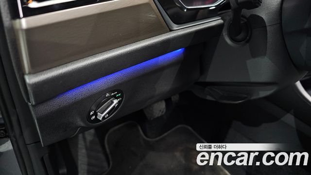 Volkswagen Jetta 2021 — photo 29