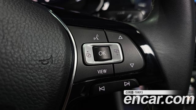 Volkswagen Jetta 2021 — photo 32