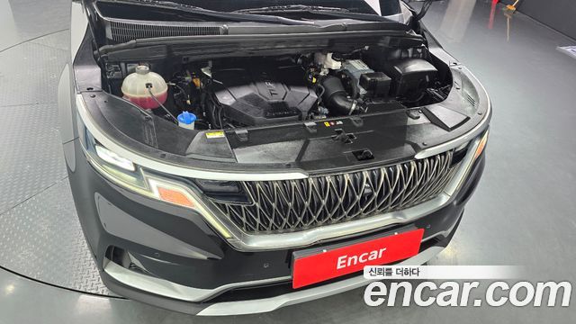 Kia Canival 2023 — photo 6