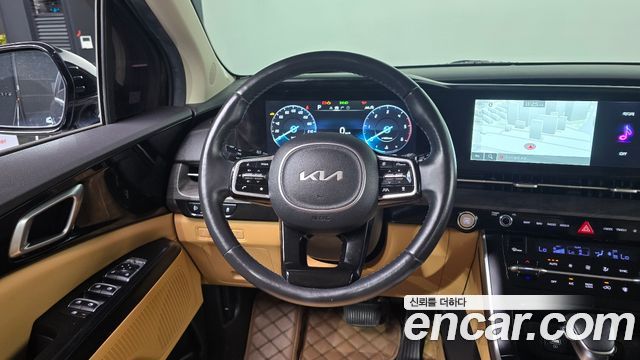 Kia Canival 2023 — photo 18